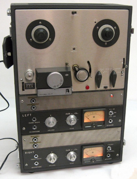 Akai M7 reel-to-reel deck